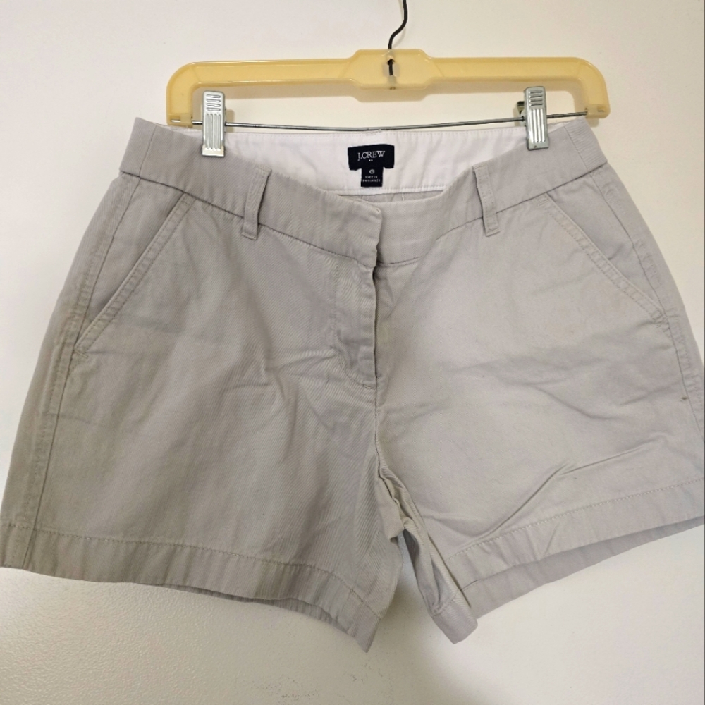 J. Crew Women's Beige Bermuda Shorts Size 6 Like New
